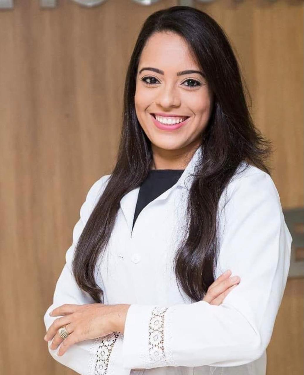 Dra. Eryka Santos, nutricionista
